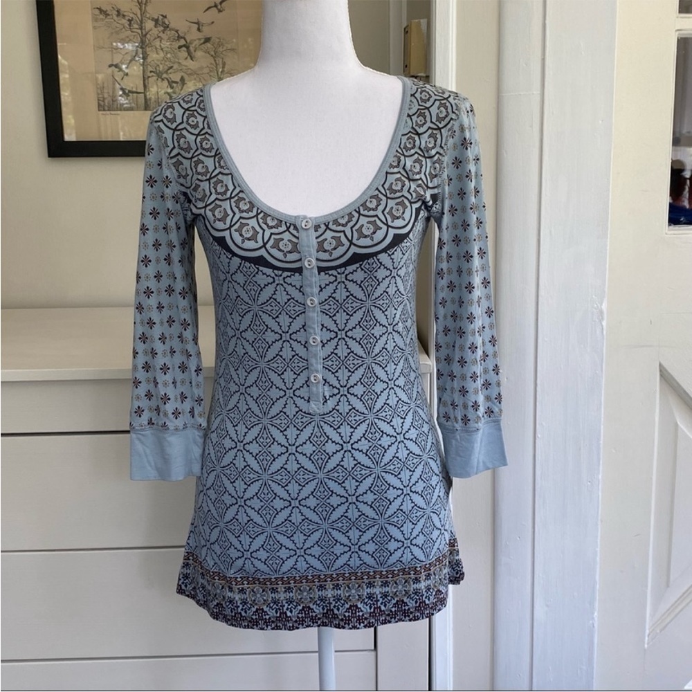 Language Los Angeles Womens Top